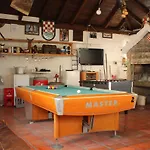 Apartment Family Friendly Seaside Preko, Ugljan - 8232 *