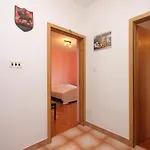 Apartment Family Friendly Seaside Preko, Ugljan - 8232