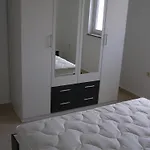 Family Friendly Seaside Preko, Ugljan - 8232 Apartment Poljana (Ugljan)