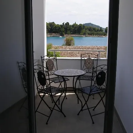 Apartmán Family Friendly Seaside Preko, Ugljan - 8232