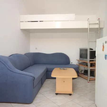 Apartmán Family Friendly Seaside Preko, Ugljan - 8232 Poljana (Ugljan)