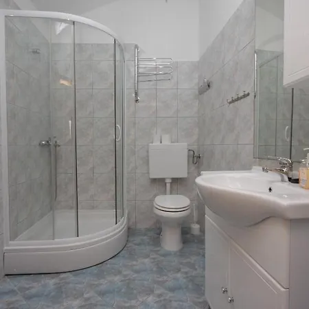 Apartmán Family Friendly Seaside Preko, Ugljan - 8232 Poljana (Ugljan)
