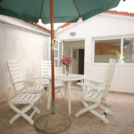 Family Friendly Seaside Preko, Ugljan - 8232 Apartment *