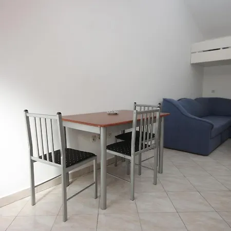 Apartmán Family Friendly Seaside Preko, Ugljan - 8232