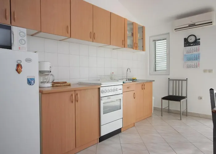 Apartmán Family Friendly Seaside Preko, Ugljan - 8232
