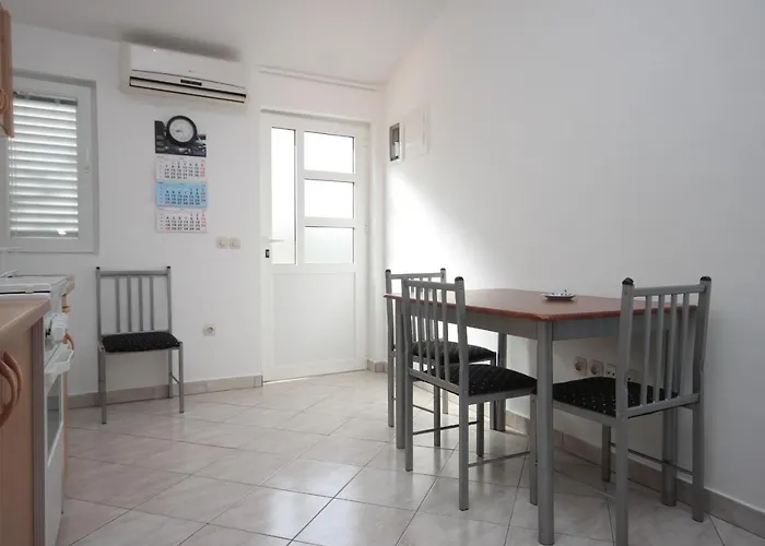 Apartmán Family Friendly Seaside Preko, Ugljan - 8232 *
